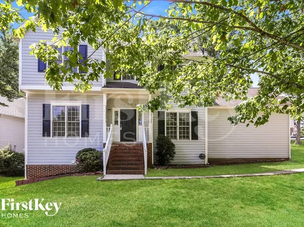 10400 Hellebore Rd, Charlotte, NC 28213