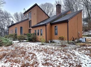 835 Whittemore Rd, Middlebury, CT 06762