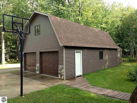 5th image of 5622 N Hammel Beach Rd