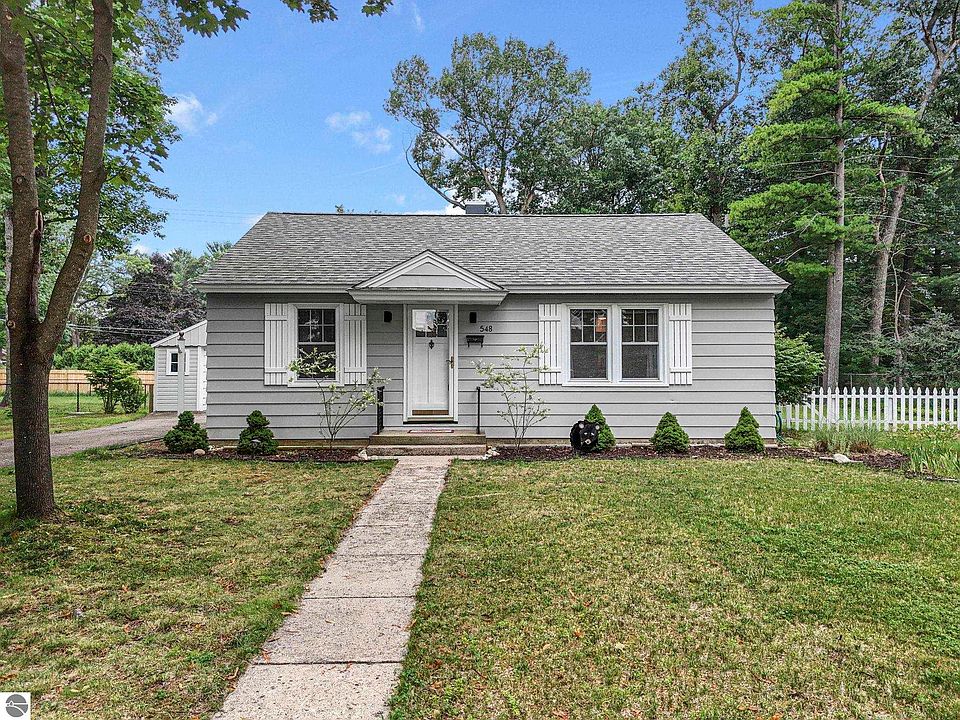1st image of 548 Cromwell Dr