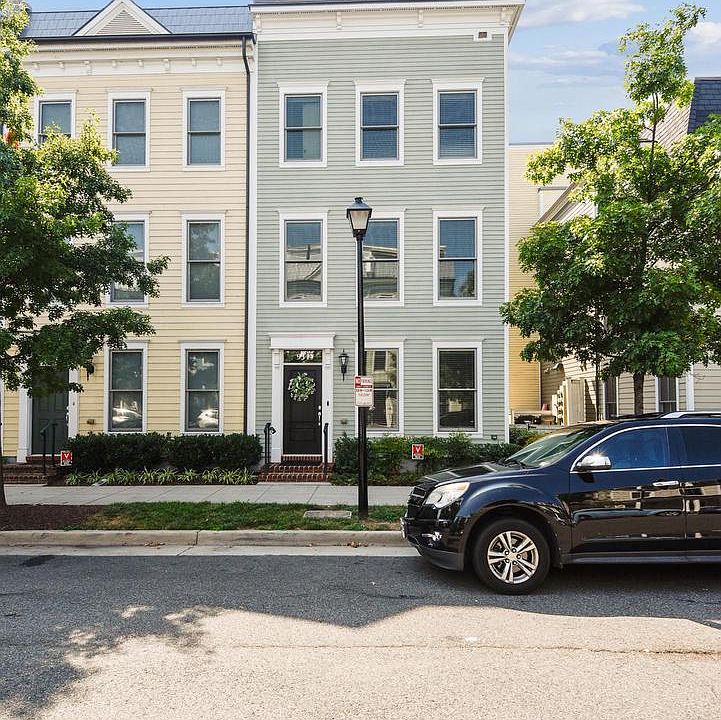 1st image of 934 N Alfred St
