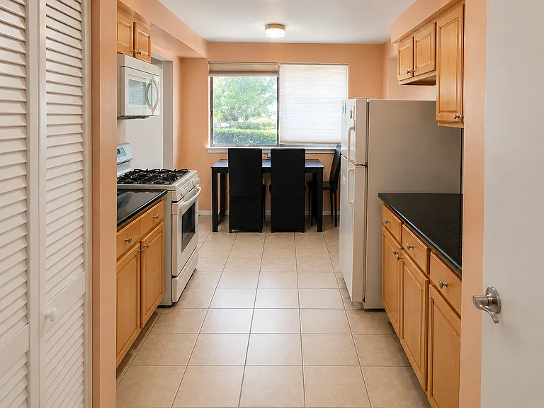 1201 Edison Glen Ter #1201 — Photo 6