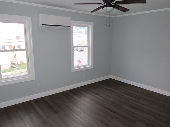 5th image of 61 E Phillips St #B