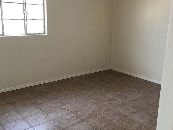 5th image of 5012 Bragg Ave #A