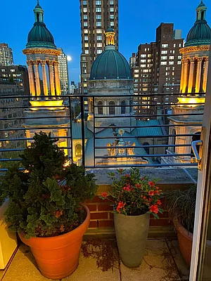 Sold by Nest Seekers International | media 15