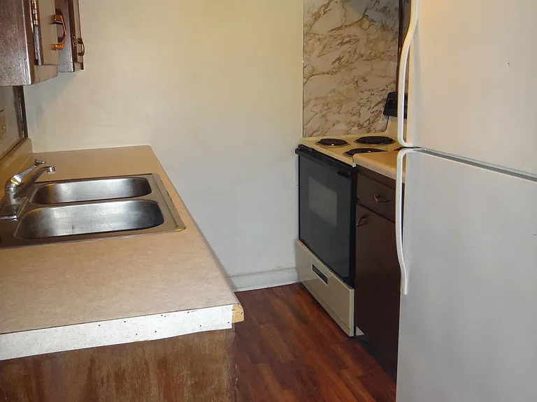 4320 Huntington Ave — Photo 2
