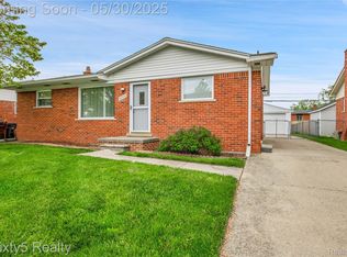 30572 S Gibraltar Rd, Gibraltar, MI 48173