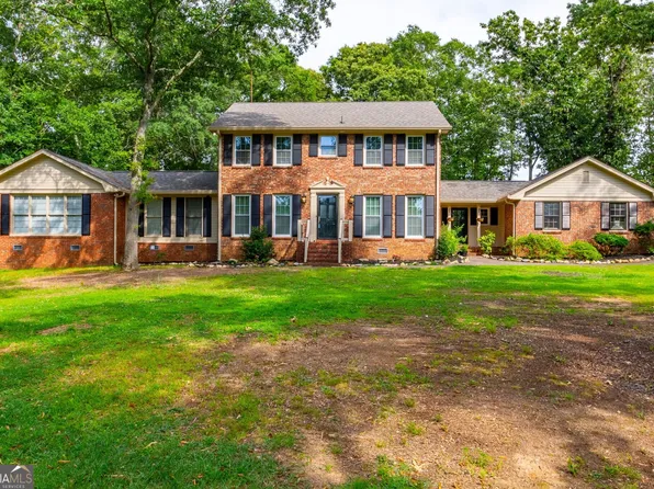 647 Carl Cedar Hill Rd, Winder, GA 30680