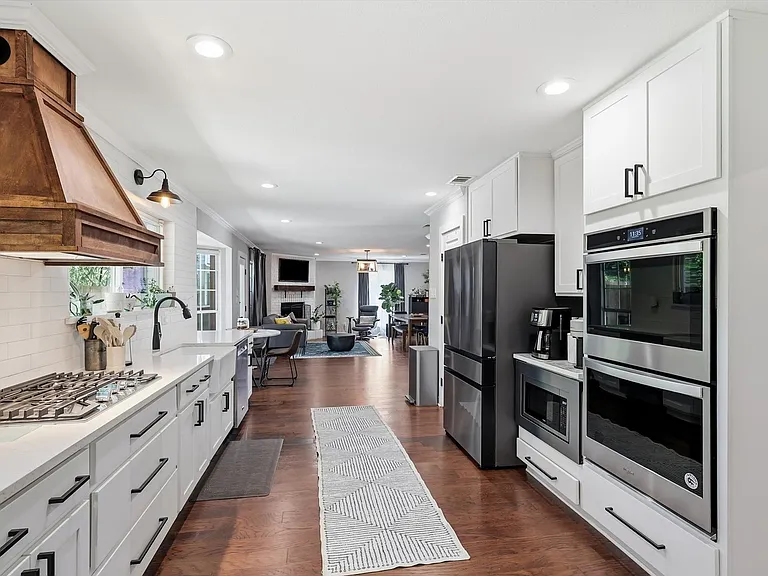1641 Fuqua Dr — Photo 4