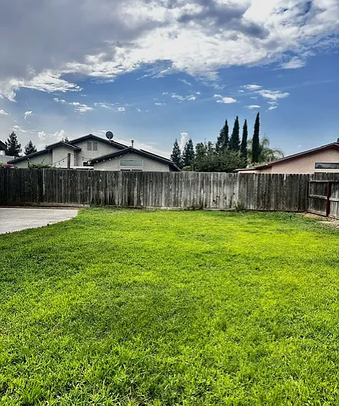 2292 Golden Ave — Photo 24