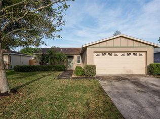 11148 Longhill Dr N, Pinellas Park, FL 33782