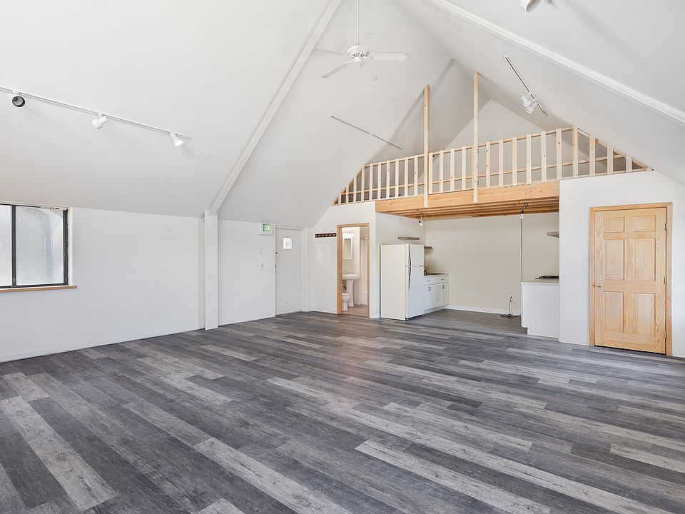 DSC05777-Edit_09232024