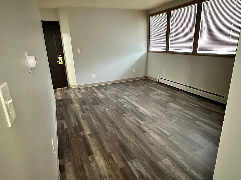 Eastview Apartments — Photo 8