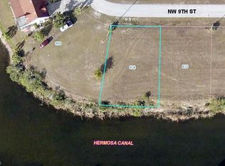824 NW 9th St, Cape Coral, FL 33993