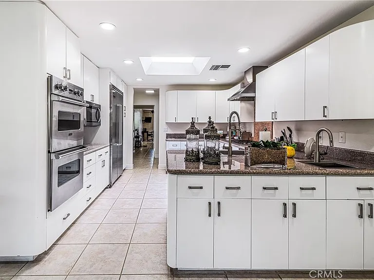 19 Cornell Dr — Photo 11