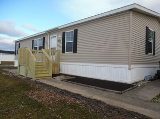 7010 Kensington Dr E, Fort Wayne, IN 46818