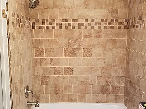 4th image of 3549 Castle Glen Dr Unit 130