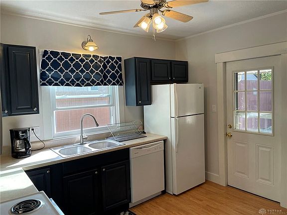 5th image of 1339 Epworth Ave