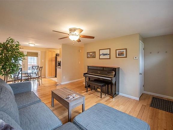 3rd image of 741 Heartwood Dr