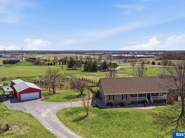 6830 SW 9th St, Lincoln, NE 68523