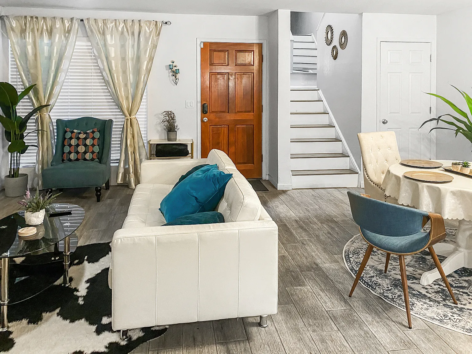 2 bed, 1272 sqft, $3,000 — Photo 3
