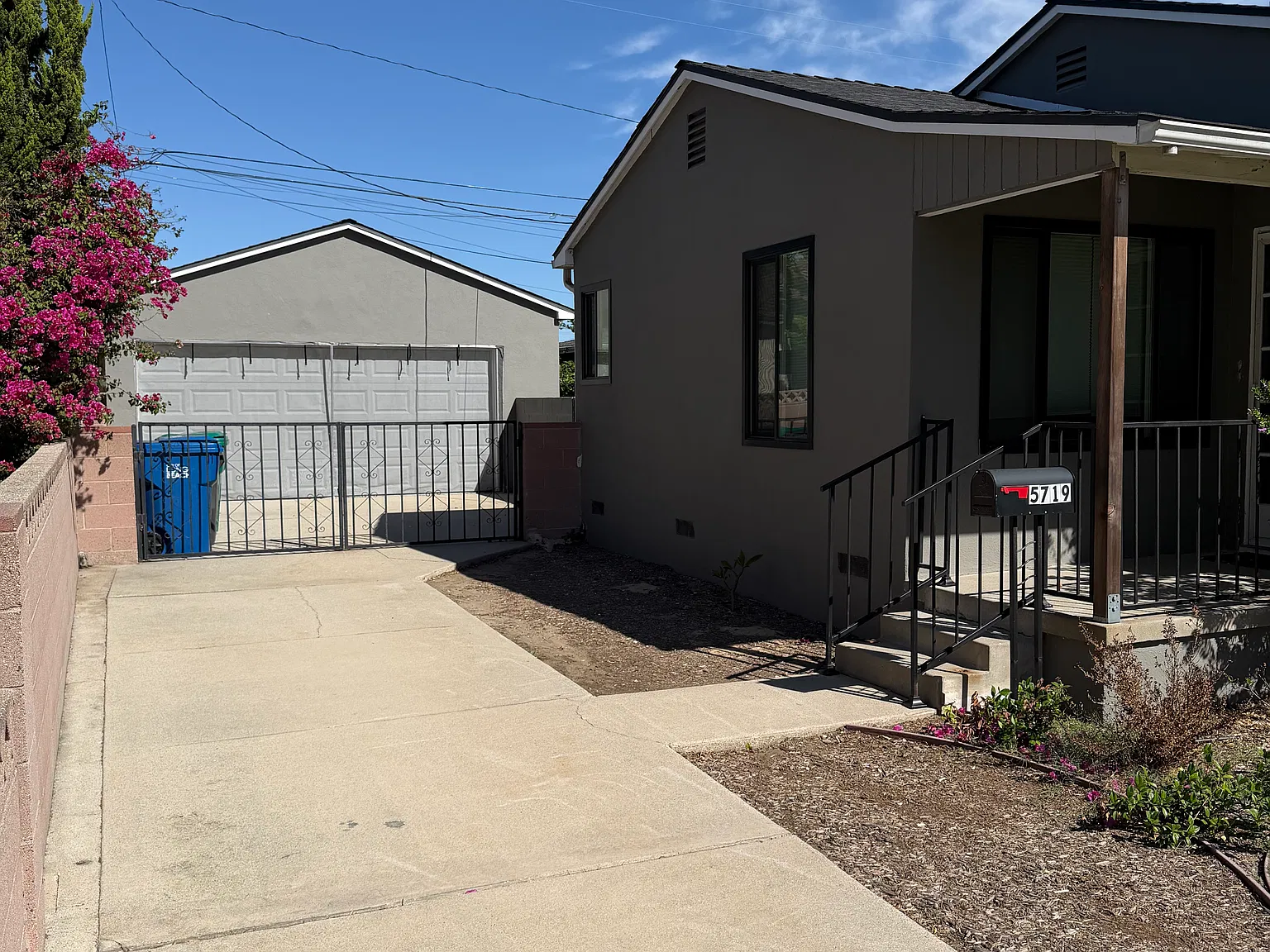 2 bed, 965 sqft, $3,400 — Photo 2
