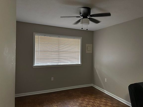 5th image of 111 Saratoga Cir