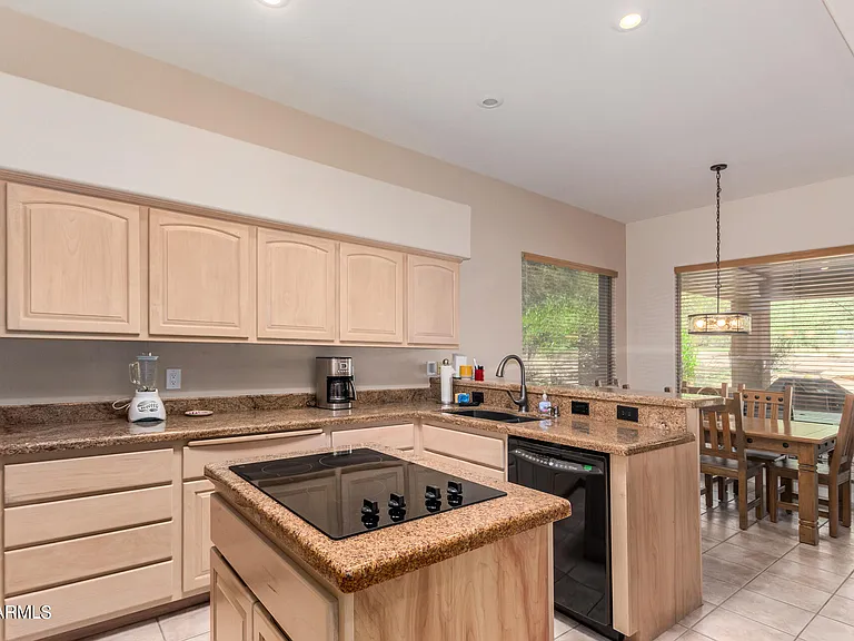 27422 N Montana Dr — Photo 10