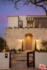 3430 Mountain View Ave, Los Angeles, CA, 90066