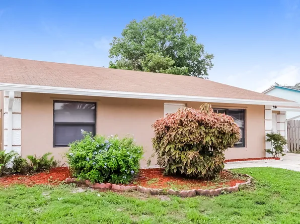 5872 Corson Pl, Lake Worth, FL 33463