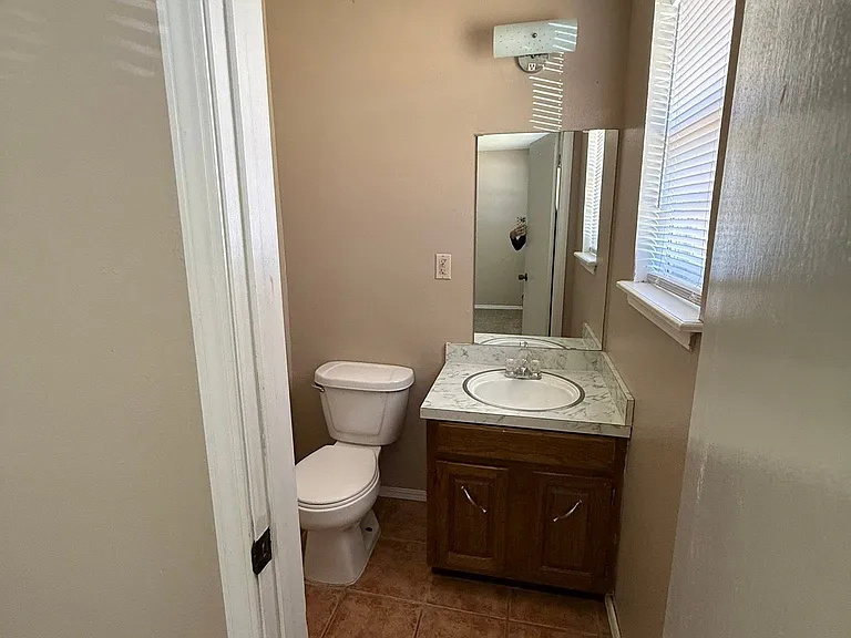 2301 Highland Ave — Photo 6