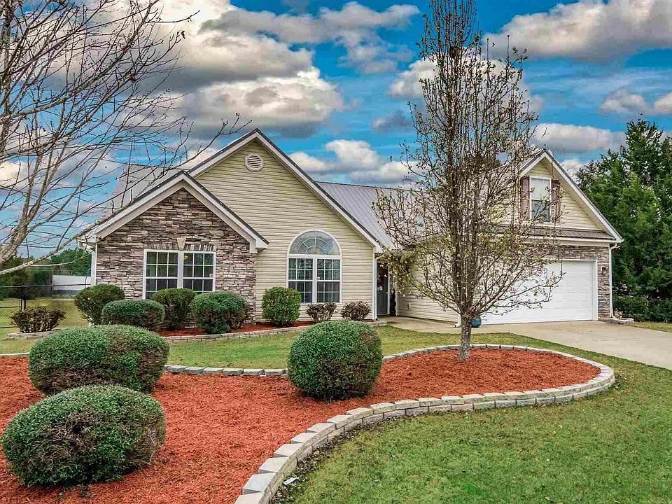 2nd image of 101 Parks Mill Dr