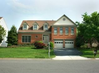 15129 Stillfield Pl, Centreville, VA 20120