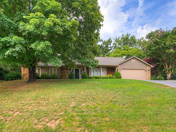 2nd image of 5631 Warwood Dr