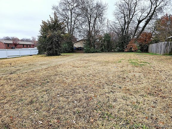 2nd image of S Chickasaw Ave