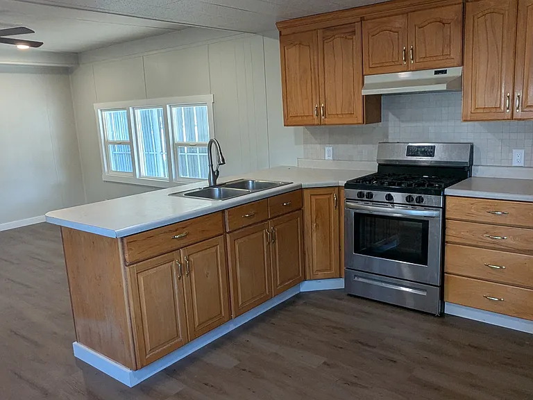 158 Cushing Way — Photo 6