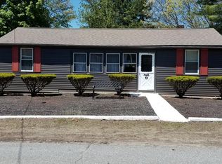 3 Hinckley Rd, Tewksbury, MA 01876