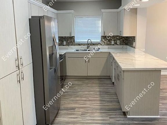 4th image of 7218 N Highland Ave