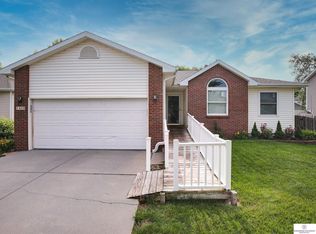 7400 S 16th St, Lincoln, NE 68512