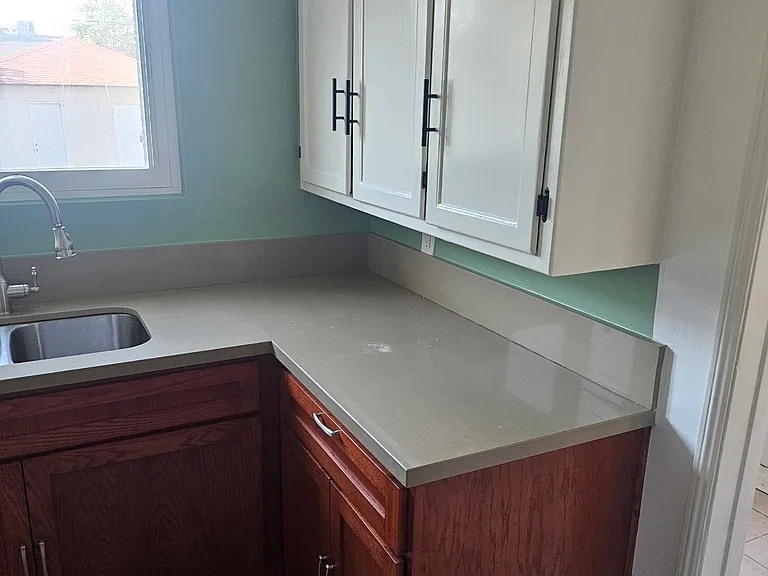 2035 W 102nd St — Photo 14