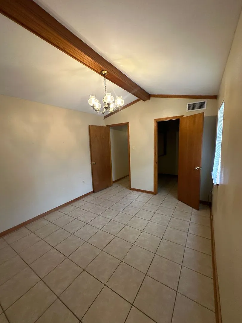 1423 Lynn St. — Photo 3