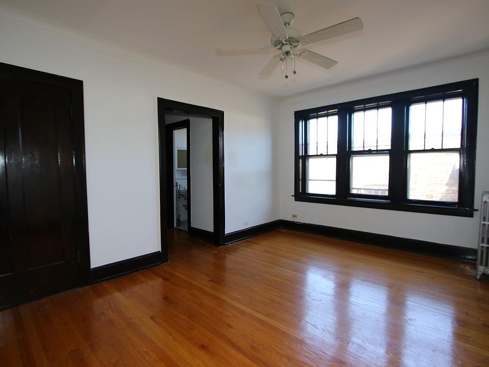 1st image of 3546 N Southport Ave #20J