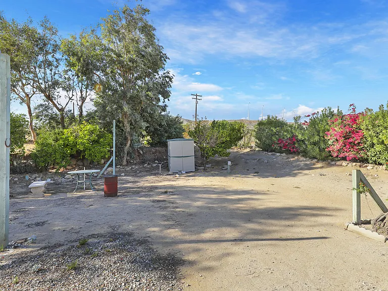 60781 Painted Hills Rd #60781 — Photo 37