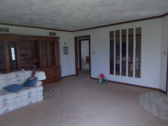 3rd image of 103 Park St