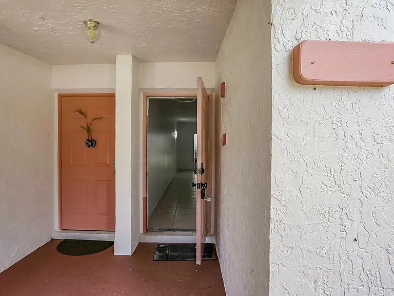 3050 Norwood Pl #N112 — Photo 1