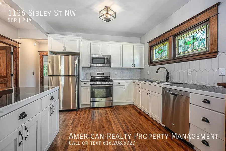 5 bed, 1551 sqft, $3,150 — Photo 3