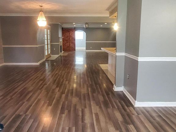 3rd image of 11168 Alden Dr