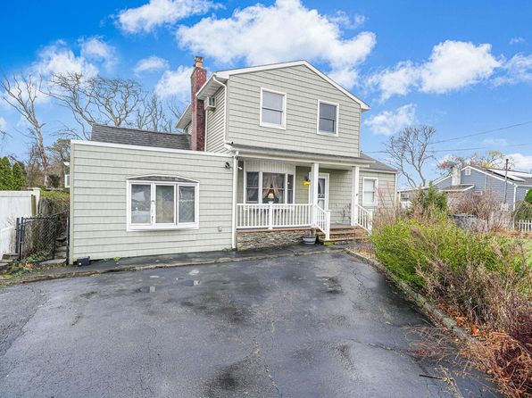 225 Lyman Road, East Patchogue, NY 11772