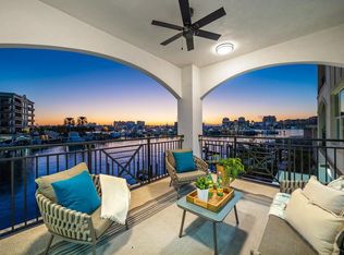 211 Dolphin Point #202, Clearwater, FL 33767