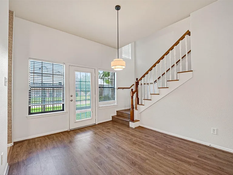 2346 Bermuda Shores Dr — Photo 13
